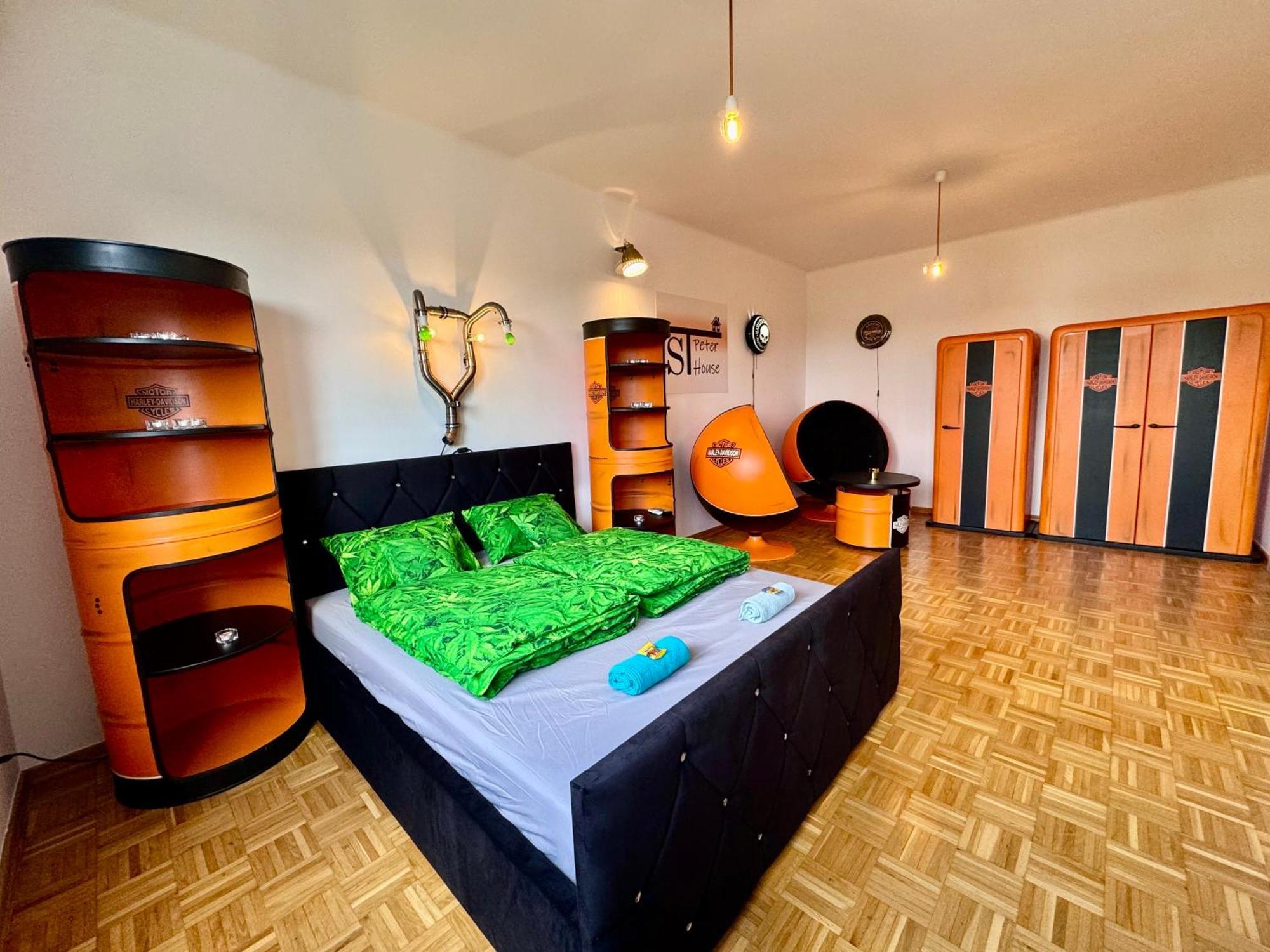 St Peter House Apartment Miskolc Exterior photo